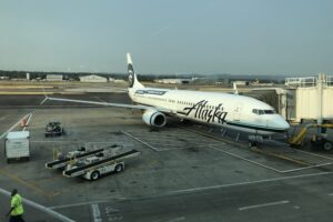 Alaska Airlines 737-900 - Russell Wilson Livery