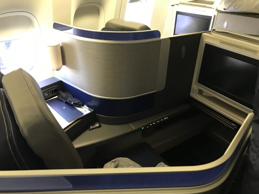 On Which Routes Do Airlines Offer Lie-Flat Seats Within the US?