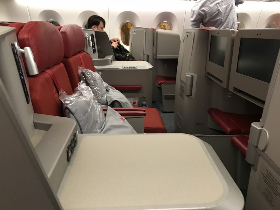 Review: Hong Kong Airlines Club Autus & A350 Business Class From Hong Kong to Shanghai