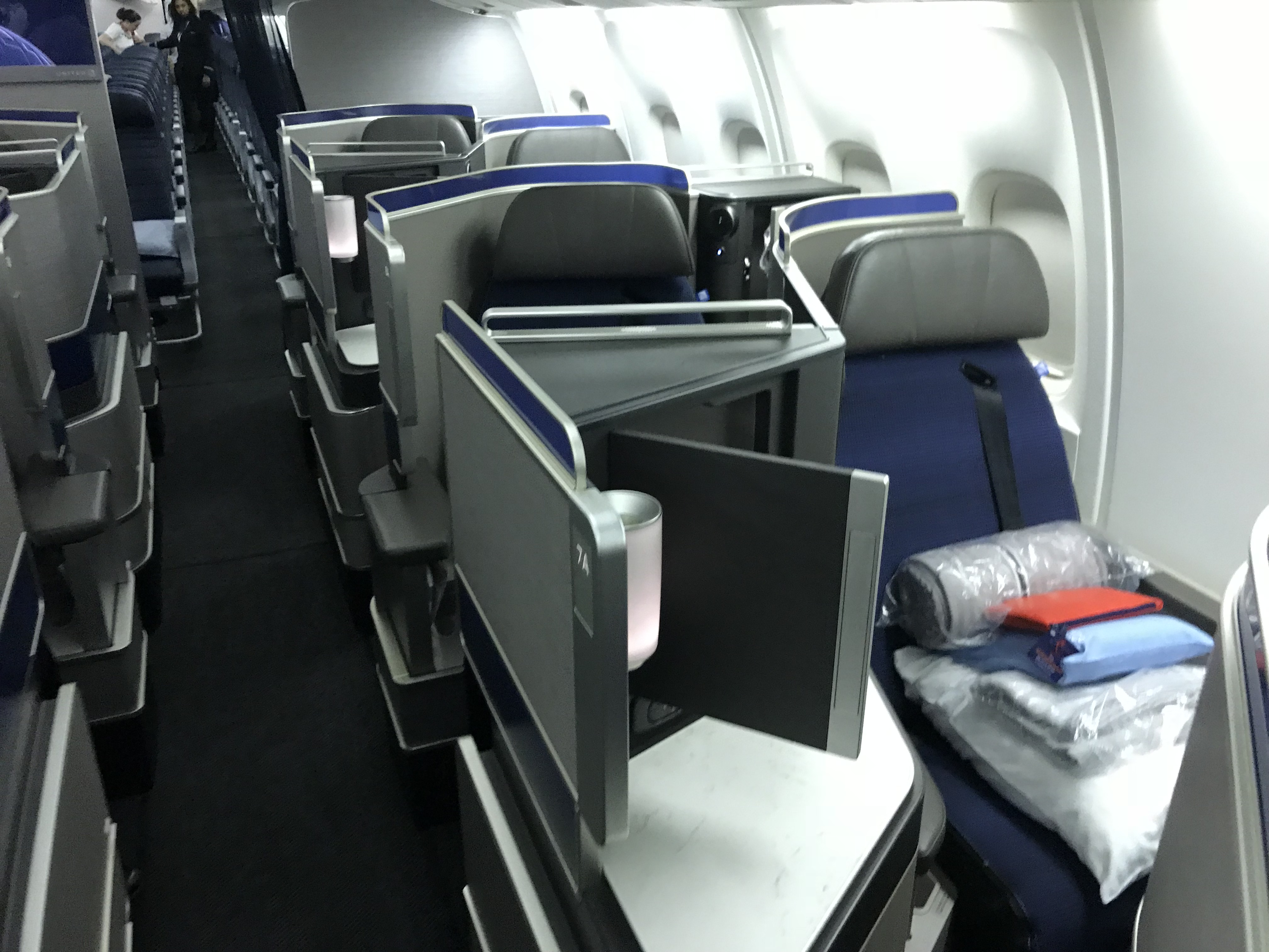Review United 767 300 New United Polaris From Washington To